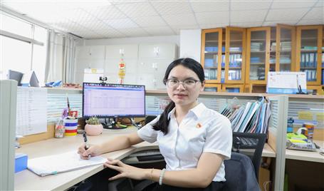 【樹榜樣 當先鋒】優(yōu)秀共產(chǎn)黨員徐娟：樂于助人 擔當作為